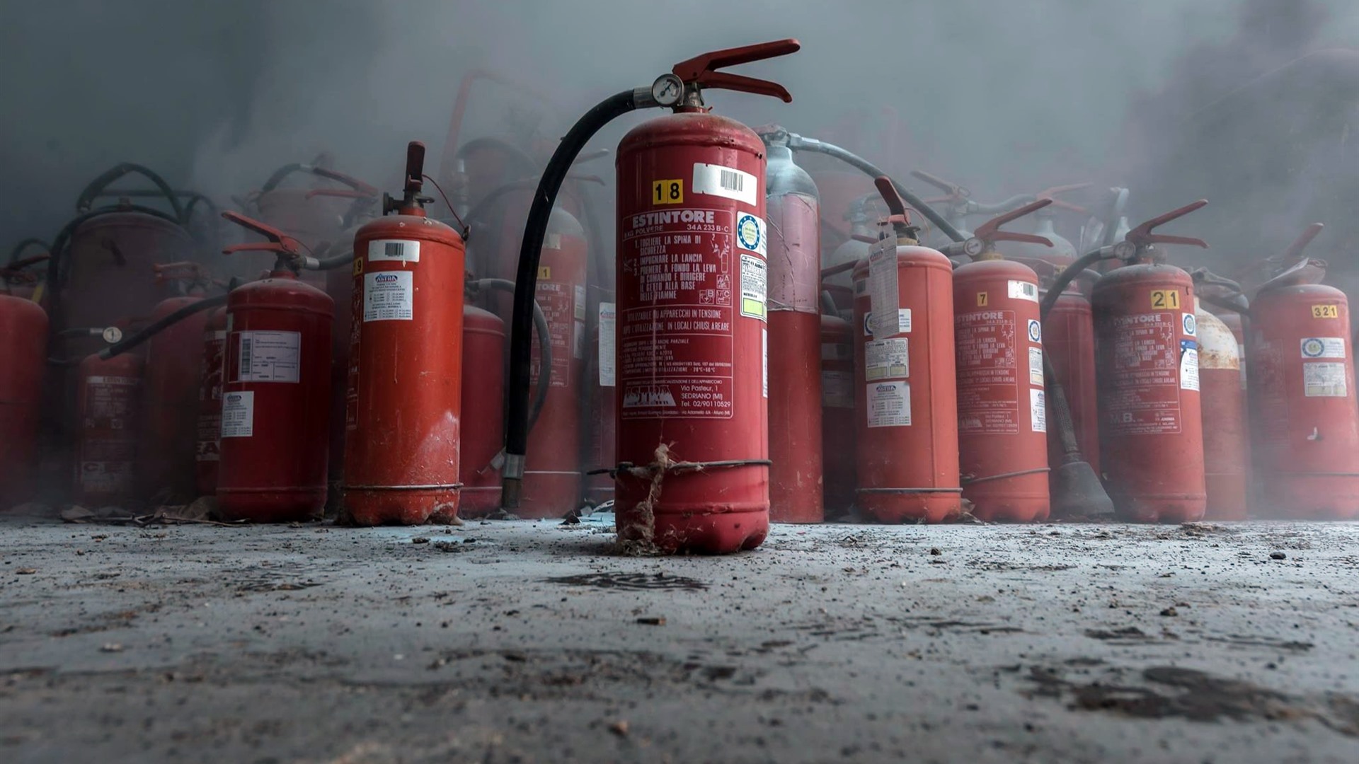 Fire-extinguishers-dust_1920x1080